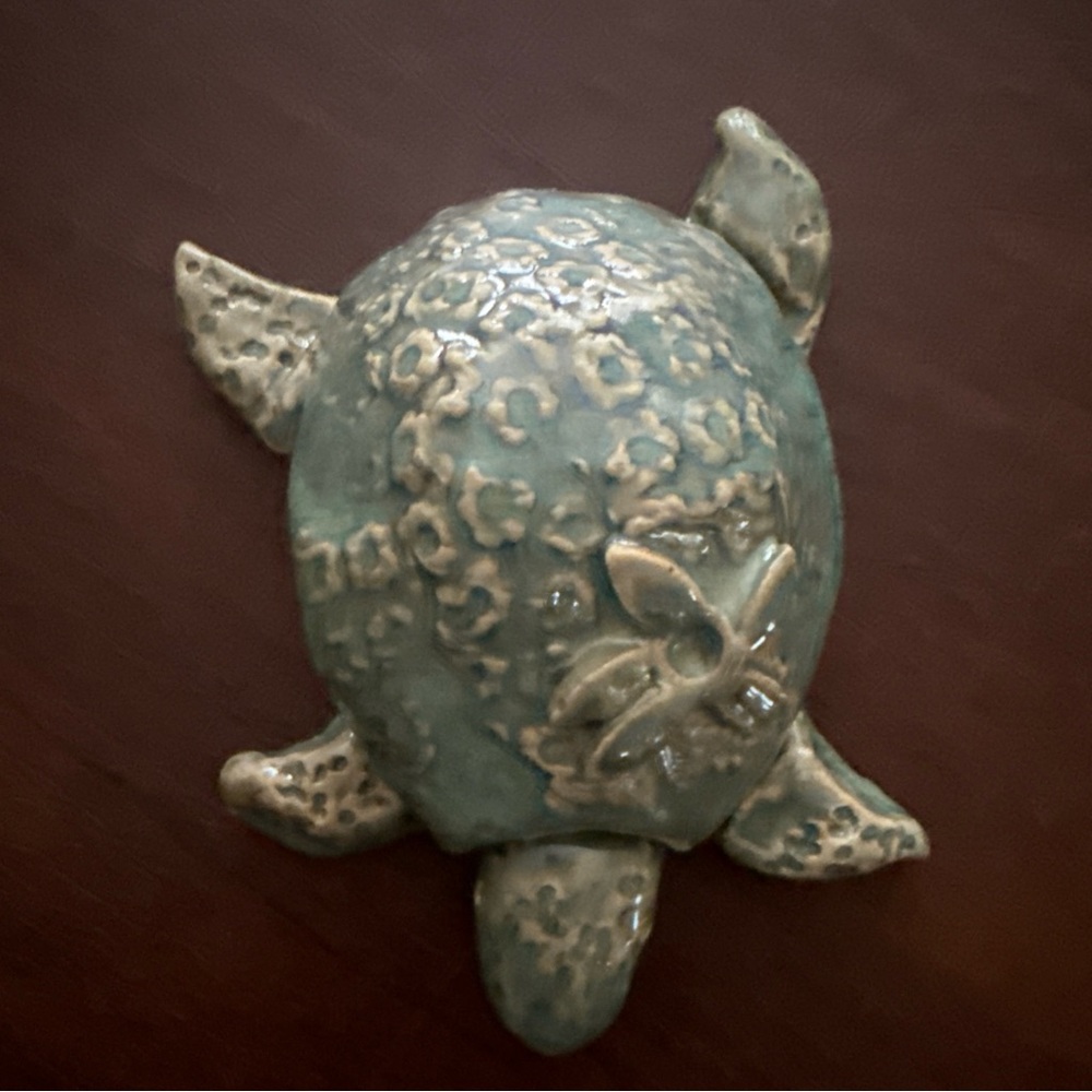 Ceramic Glazed Sea Turtle Outdoor Garden Hidden Key Box; 6”